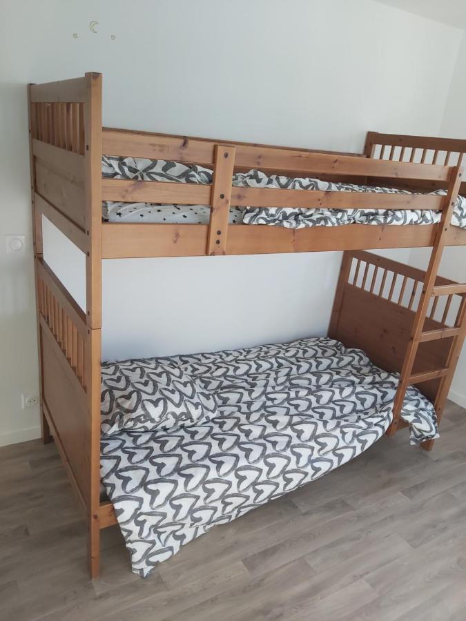 3 Room Flat In Parklane - 1,5Km Disney เซร์ริส ภายนอก รูปภาพ